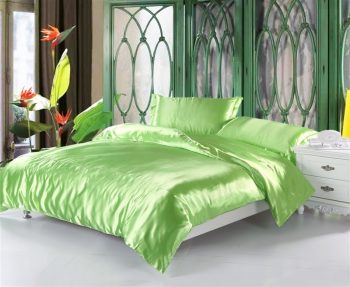 Оливковое  атласное постельное белье