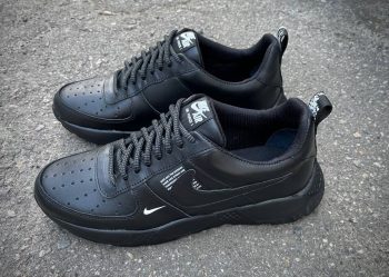 Чоловічі шкіряні кросівки Nike Код: 01-15 чер