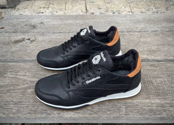 Чоловічі шкіряні зимові кросівки Reebok Код: R17 чер/бн