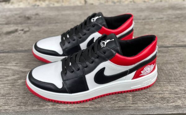 Чоловічі шкіряні кеди Nike Код: JR80 бел/чер/кр