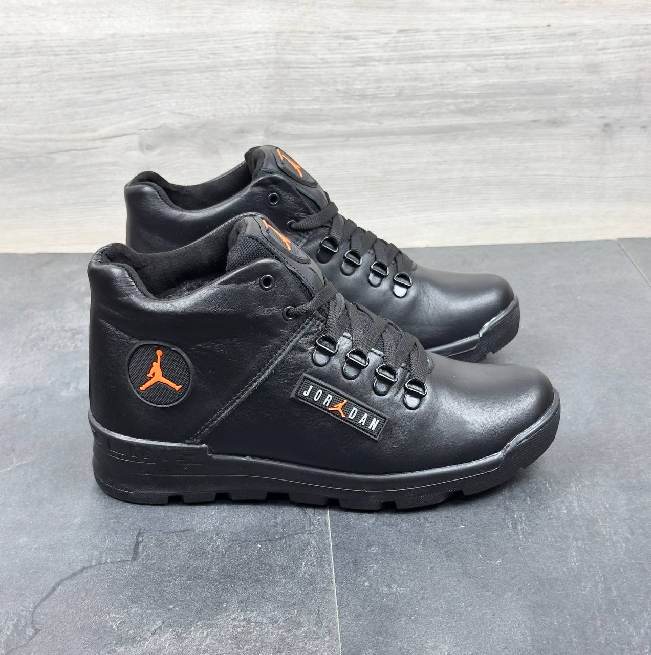 Чоловічі шкіряні зимові кросівки  Код: J-23 бот - Зображення 5