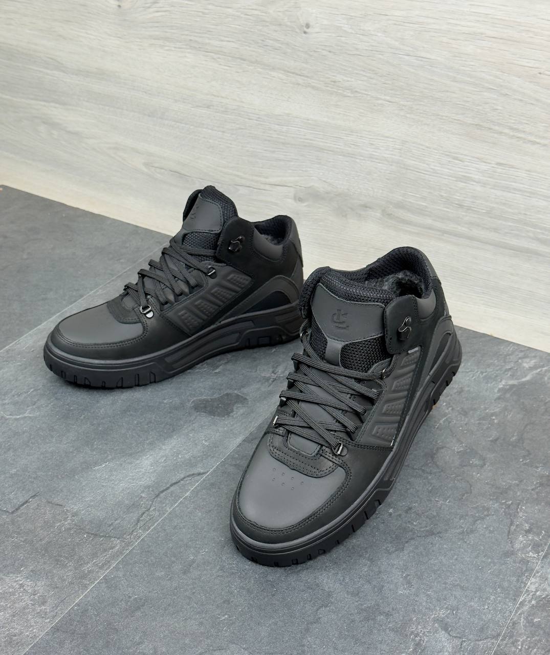 Чоловічі шкіряні зимові кросівки  Код: К10 чорний - Зображення 2