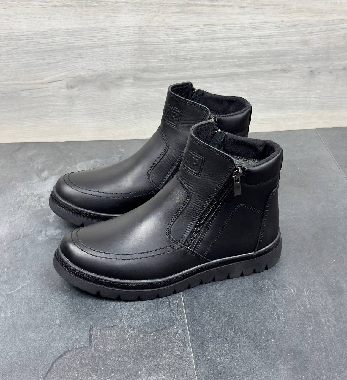Чоловічі шкіряні зимові черевики на замку Код: Б21 чорний