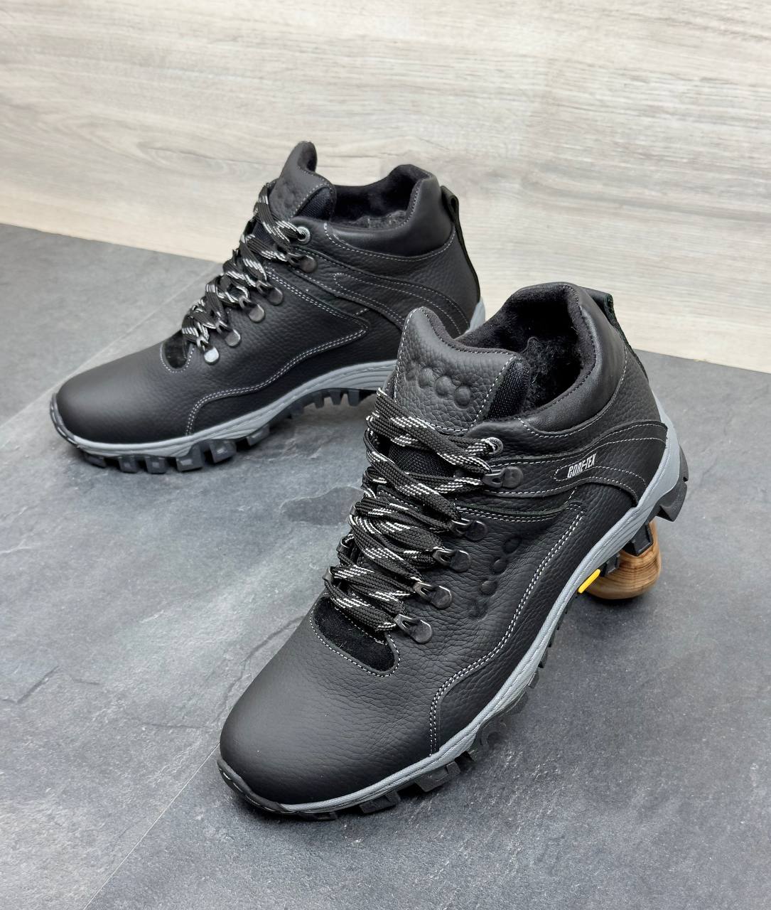 Чоловічі шкіряні зимові кросівки Код: Б50 чорний - Зображення 5