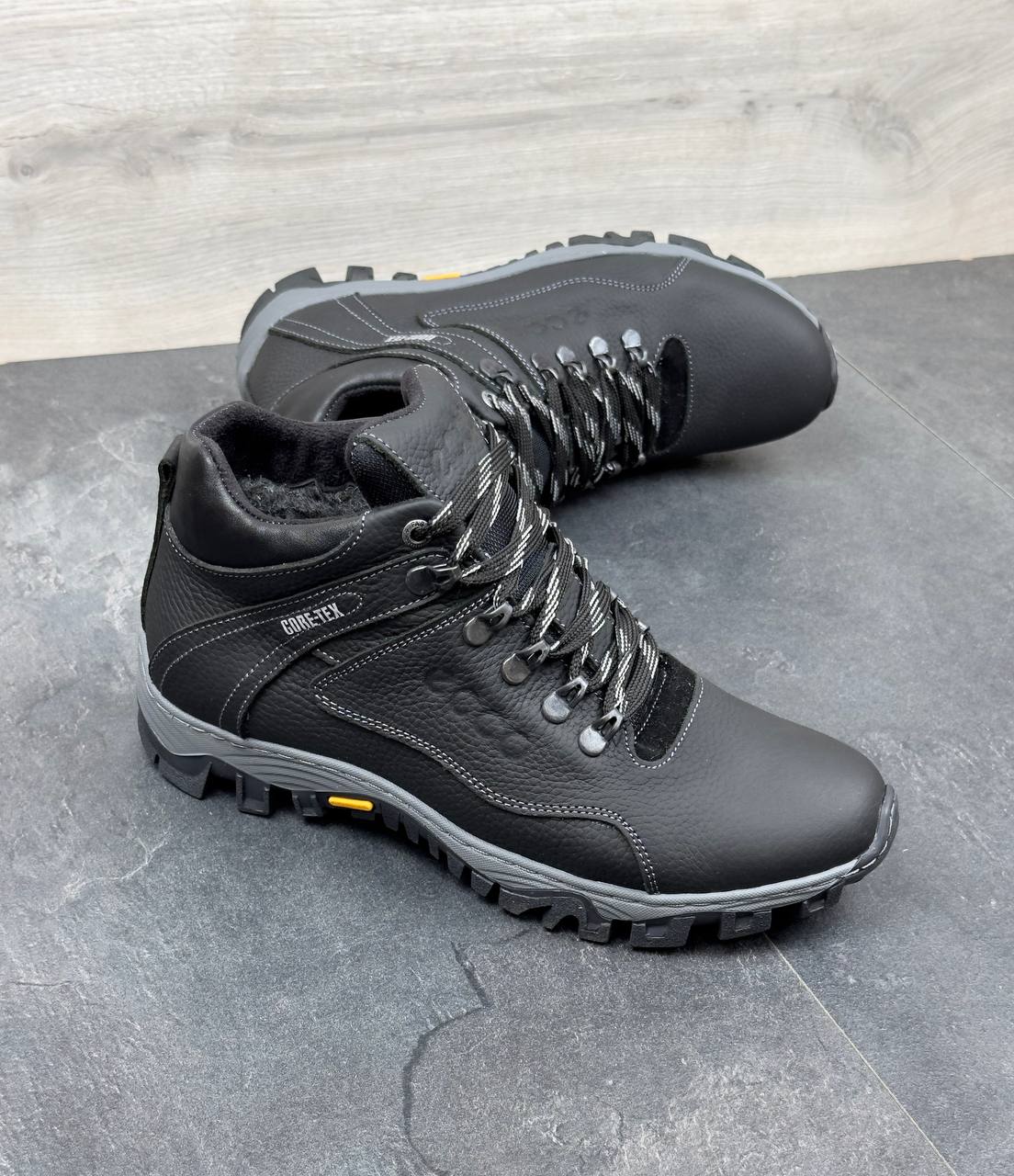 Чоловічі шкіряні зимові кросівки Код: Б50 чорний - Зображення 8