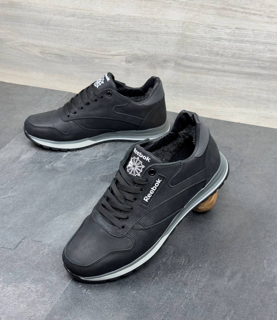 Чоловічі шкіряні зимові кросівки Код: R17 чор/сір/бн - Зображення 4