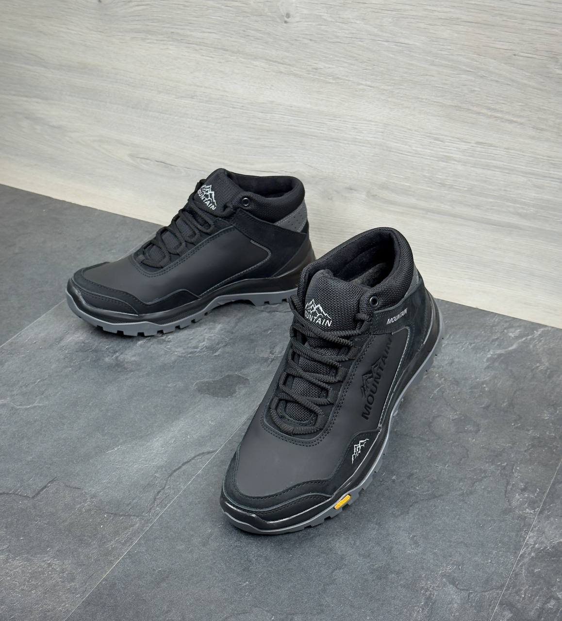 Чоловічі шкіряні зимові кросівки Код: А-2515 ч/сер/зима - Зображення 2